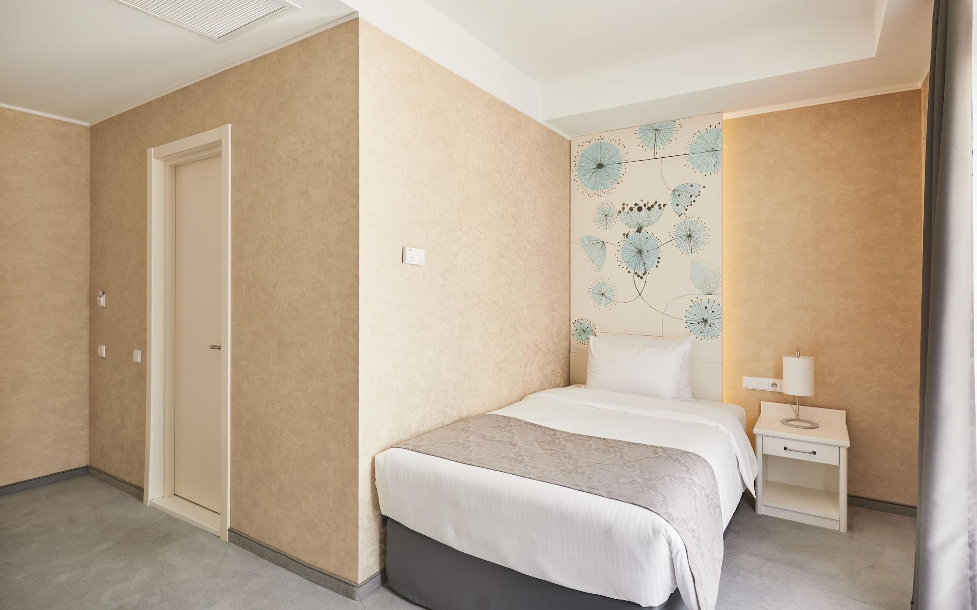 Gallery Palace Hotel Tbilisi Exterior photo