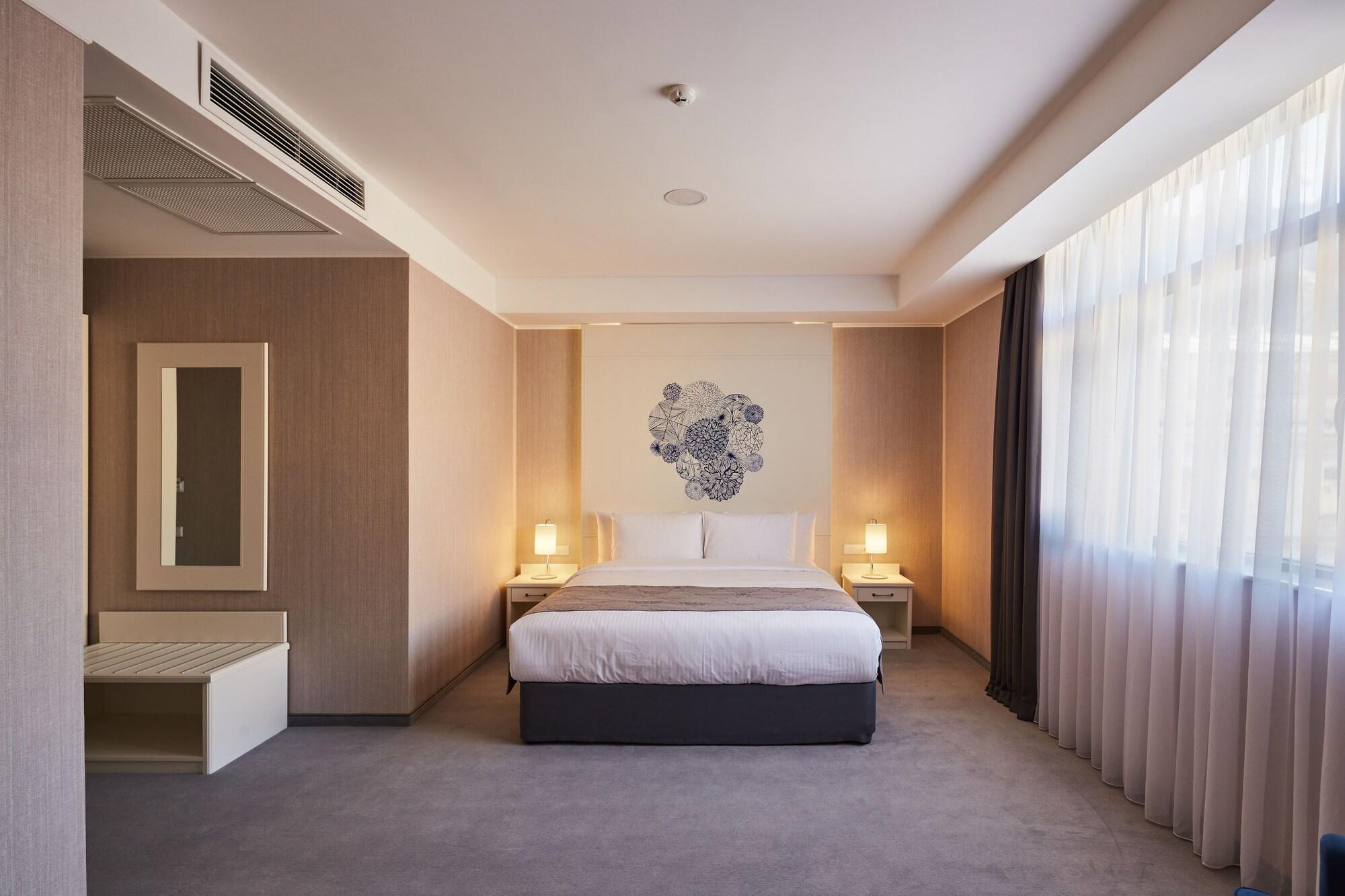 Gallery Palace Hotel Tbilisi Exterior photo